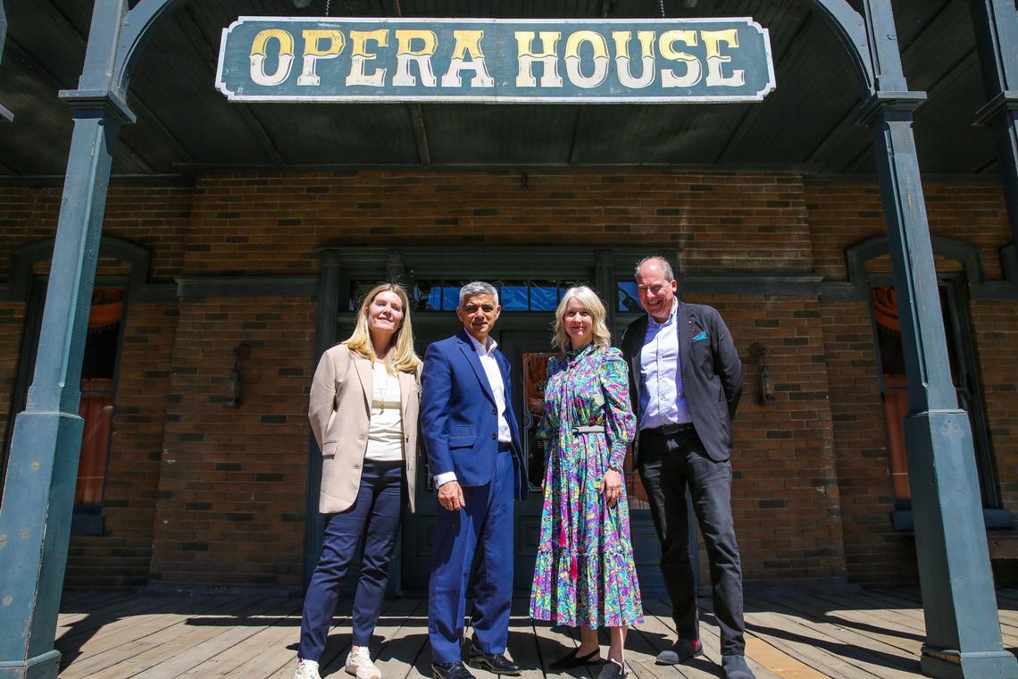 Group shot infront of Opera House